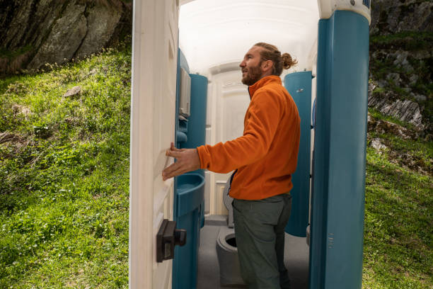 Portable Toilet Options We Offer in Red Corral, CA